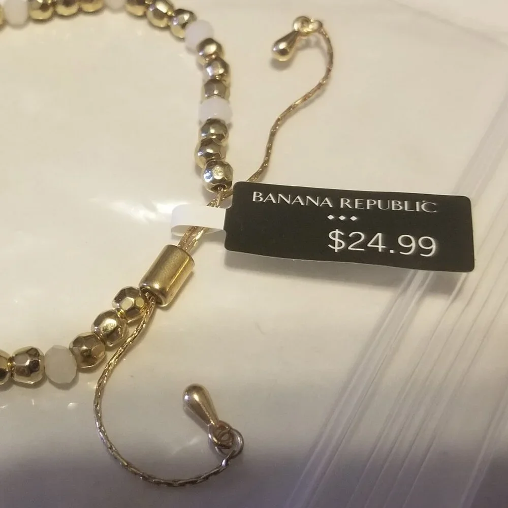 Banana Republic goldtone and white beaded bracelet - Picture 5 of 5